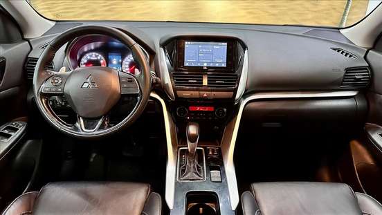 MITSUBISHI-ECLIPSE CROSS-2024