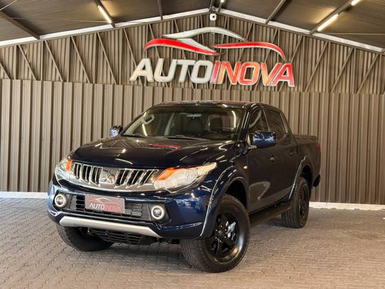 MITSUBISHI L200 TRITON 2.4 16V TURBO DIESEL SPORT GLS CD 4P 4X4 AUTOMÁTICO