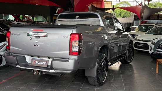 MITSUBISHI-L200 TRITON-2023