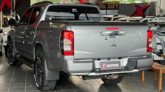 MITSUBISHI-L200 TRITON-2023