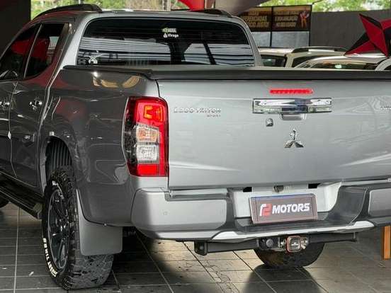 MITSUBISHI-L200 TRITON-2.4 16V TURBO DIESEL SPORT HPE CD 4P 4X4 AUTOMÁTICO MITSUBISHI-L200 TRITON-2023