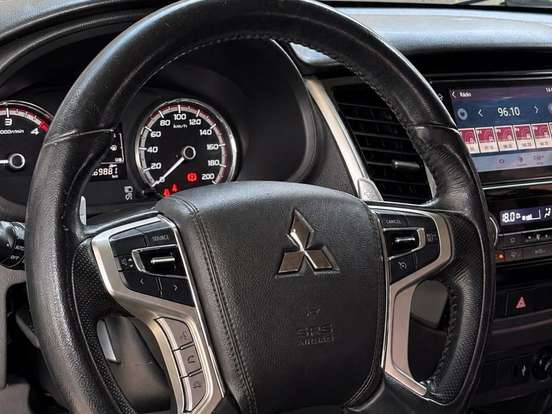 MITSUBISHI-L200 TRITON-2.4 16V TURBO DIESEL SPORT HPE-S CD 4P 4X4 AUTOMÁTICO MITSUBISHI-L200 TRITON-2019