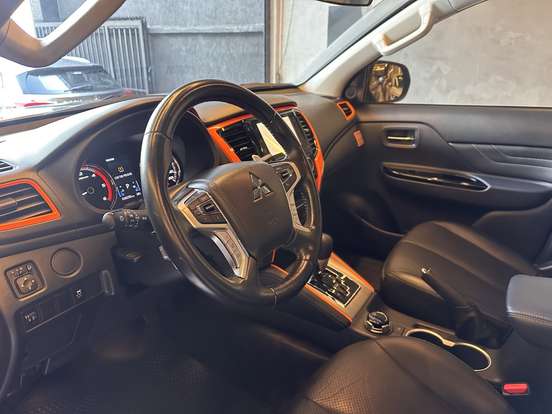 MITSUBISHI-L200 TRITON-2023