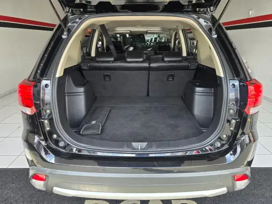 MITSUBISHI-OUTLANDER-2.0 16V GASOLINA 4P AUTOMÁTICO MITSUBISHI-OUTLANDER-2015