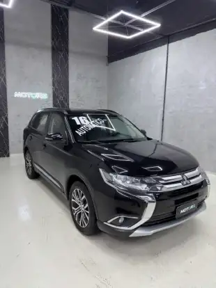 MITSUBISHI-OUTLANDER-2015