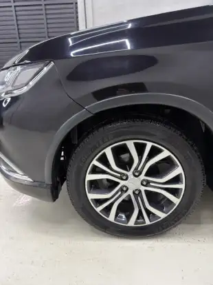 MITSUBISHI-OUTLANDER-2015