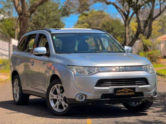 MITSUBISHI-OUTLANDER-2014