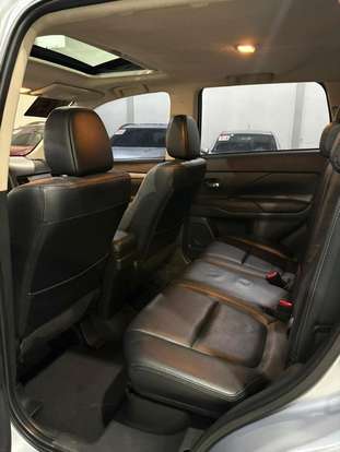 MITSUBISHI-OUTLANDER-2014