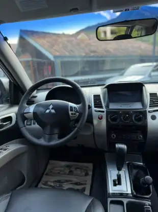 MITSUBISHI-PAJERO DAKAR-2013