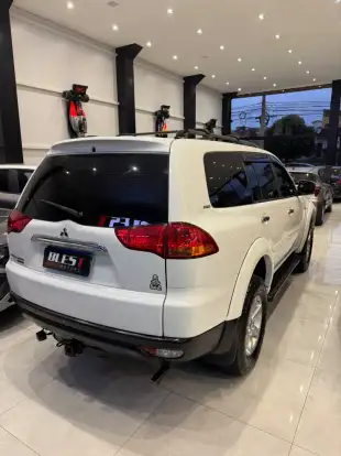 MITSUBISHI-PAJERO DAKAR-2011