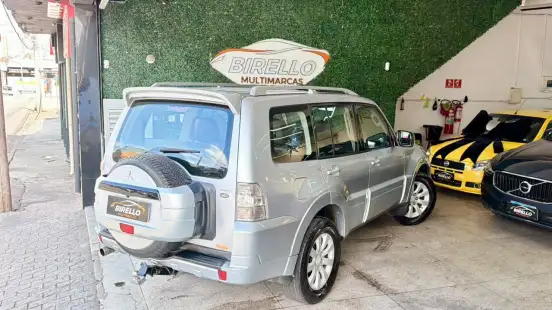 MITSUBISHI-PAJERO FULL-2010