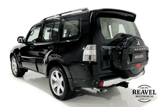 MITSUBISHI-PAJERO FULL-2012