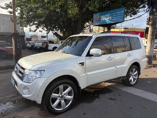 MITSUBISHI-PAJERO FULL-3.2 HPE 4X4 16V TURBO INTERCOOLER DIESEL 4P AUTOMÁTICO MITSUBISHI-PAJERO FULL-2014