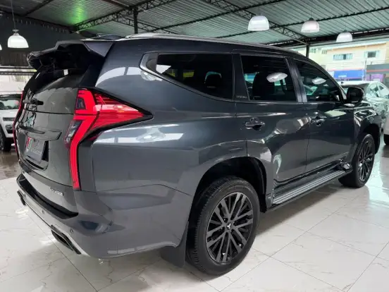 MITSUBISHI-PAJERO SPORT-2.4 16V MIVEC TURBO DIESEL LEGEND AWD AUTOMÁTICO MITSUBISHI-PAJERO SPORT-2023