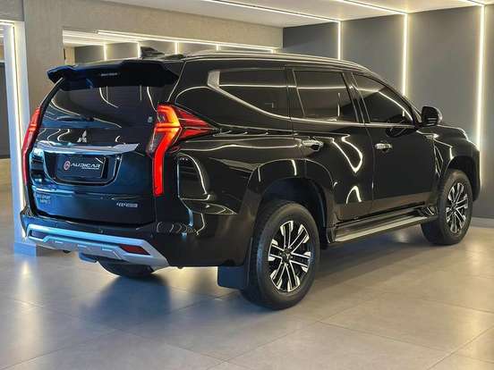 MITSUBISHI-PAJERO SPORT-2.4 16V MIVEC TURBO DIESEL HPE-S AWD AUTOMÁTICO MITSUBISHI-PAJERO SPORT-2023