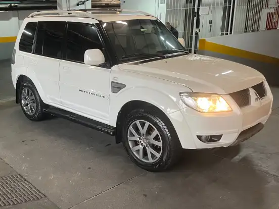 MITSUBISHI-PAJERO TR4-2.0 4X2 16V 140CV FLEX 4P MANUAL MITSUBISHI-PAJERO TR4-2013