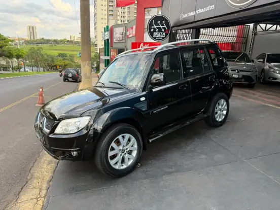 MITSUBISHI-PAJERO TR4-2.0 4X2 16V 140CV FLEX 4P MANUAL MITSUBISHI-PAJERO TR4-2013