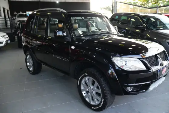 MITSUBISHI PAJERO TR4 2.0 4X4 16V 140CV FLEX 4P AUTOMÁTICO