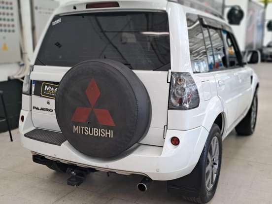 MITSUBISHI-PAJERO TR4-2.0 4X2 16V 140CV FLEX 4P AUTOMÁTICO MITSUBISHI-PAJERO TR4-2012