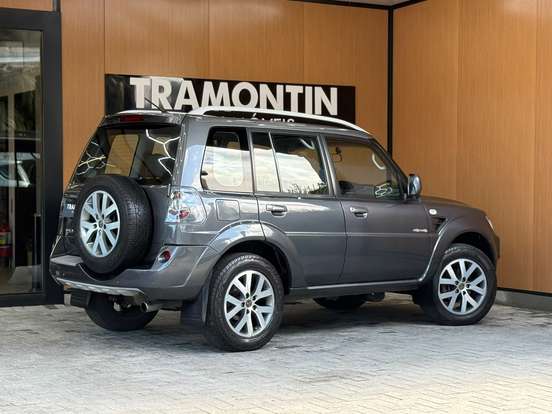 MITSUBISHI-PAJERO TR4-2.0 4X4 16V 140CV FLEX 4P AUTOMÁTICO MITSUBISHI-PAJERO TR4-2012