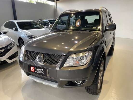 MITSUBISHI-PAJERO TR4-2.0 4X4 16V 140CV FLEX 4P AUTOMÁTICO MITSUBISHI-PAJERO TR4-2014