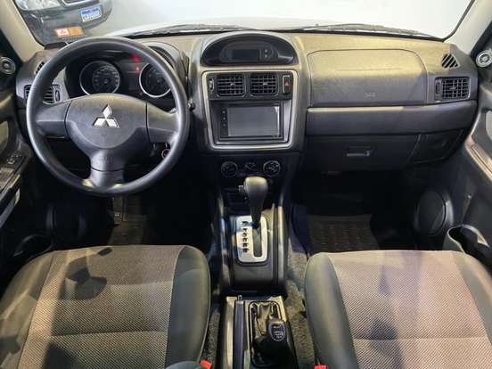 MITSUBISHI-PAJERO TR4-2014