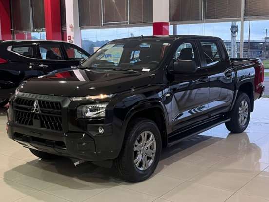 MITSUBISHI-TRITON-2.4 BITURBO DIESEL CD GLS 4X4 AUTOMÁTICO MITSUBISHI-TRITON-2026