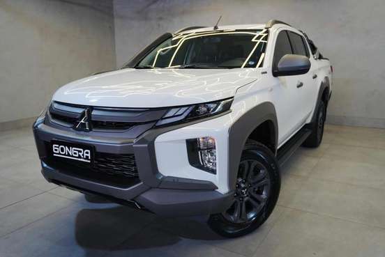 MITSUBISHI-TRITON-2.4 BITURBO DIESEL CD GLS 4X4 AUTOMÁTICO MITSUBISHI-TRITON-2024