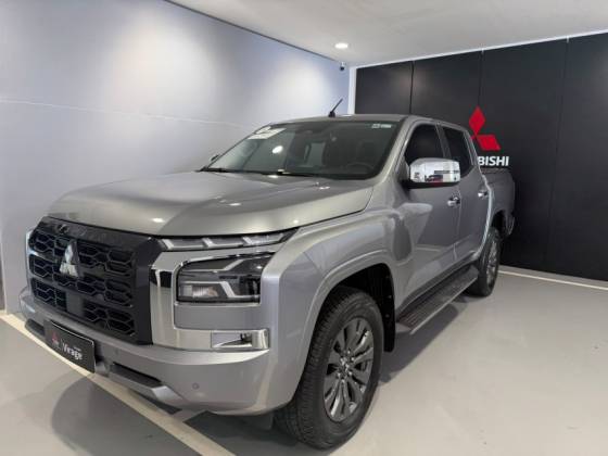 MITSUBISHI TRITON 2.4 BITURBO DIESEL CD HPE-S 4X4 AUTOMÁTICO