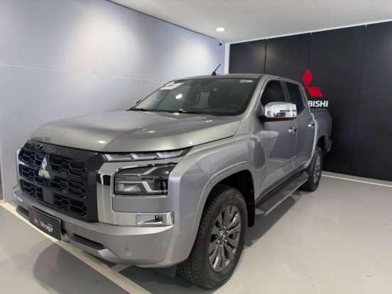 MITSUBISHI-TRITON-2025