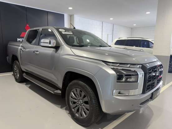 MITSUBISHI-TRITON-2.4 BITURBO DIESEL CD HPE-S 4X4 AUTOMÁTICO MITSUBISHI-TRITON-2025