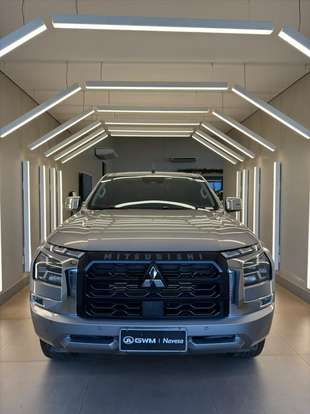 MITSUBISHI-TRITON-2025