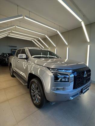 MITSUBISHI TRITON 2.4 BITURBO DIESEL CD HPE-S 4X4 AUTOMÁTICO