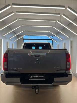 MITSUBISHI-TRITON-2.4 BITURBO DIESEL CD HPE-S 4X4 AUTOMÁTICO MITSUBISHI-TRITON-2025