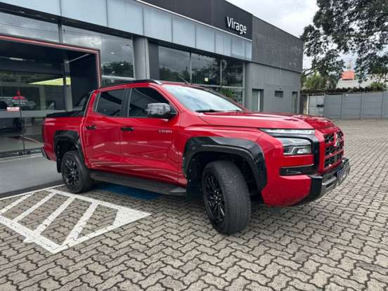 MITSUBISHI-TRITON-2025
