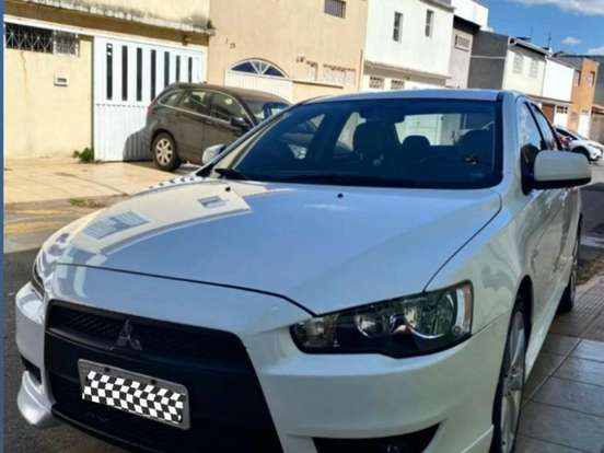 MITSUBISHI-LANCER-2.0 16V GASOLINA 4P AUTOMÁTICO MITSUBISHI-LANCER-2014
