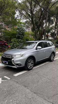 MITSUBISHI-OUTLANDER-2015