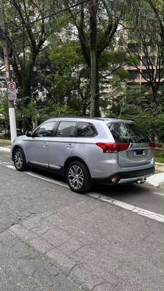 MITSUBISHI-OUTLANDER-2.0 16V GASOLINA 4P AUTOMÁTICO MITSUBISHI-OUTLANDER-2015