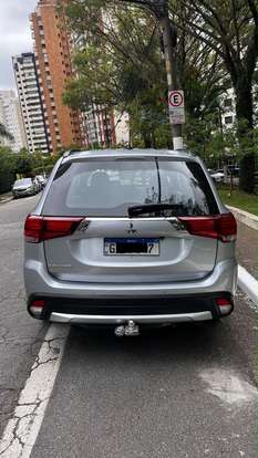 MITSUBISHI-OUTLANDER-2015