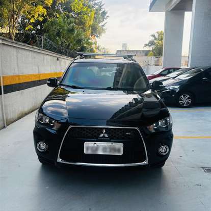 MITSUBISHI-OUTLANDER-2012
