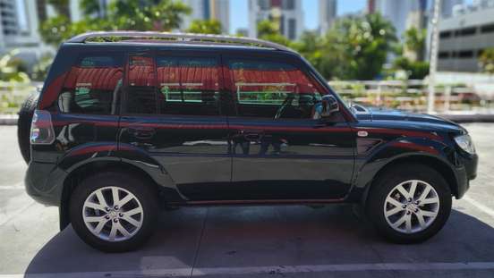 MITSUBISHI-PAJERO TR4-2012