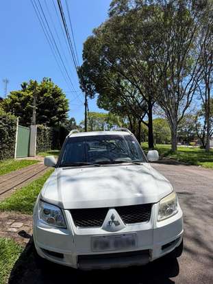 MITSUBISHI-PAJERO TR4-2013