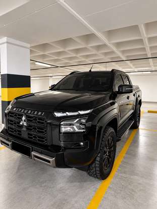 MITSUBISHI-TRITON-2025