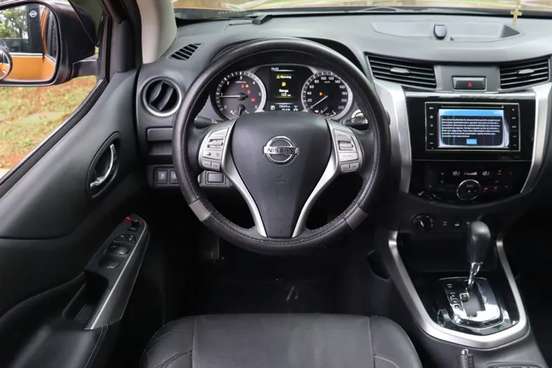 NISSAN-FRONTIER-2017