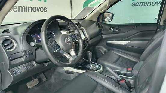 NISSAN-FRONTIER-2025