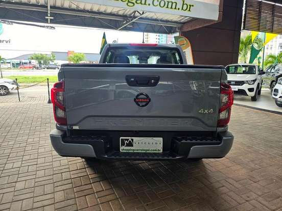 NISSAN-FRONTIER-2022