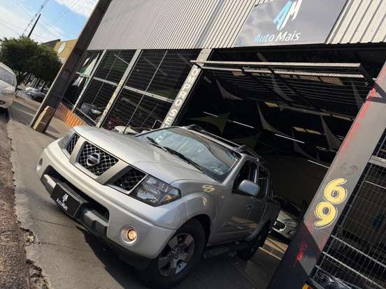 NISSAN-FRONTIER-2012