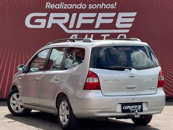 NISSAN-GRAND LIVINA-1.8 SL 16V FLEX 4P AUTOMÁTICO NISSAN-GRAND LIVINA-2011