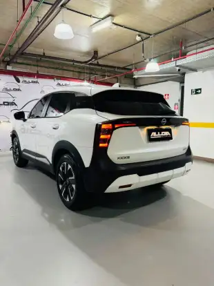 NISSAN-KICKS-2025