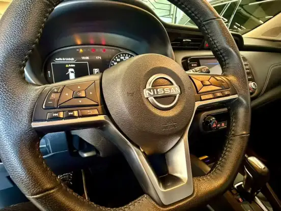 NISSAN-KICKS-2023